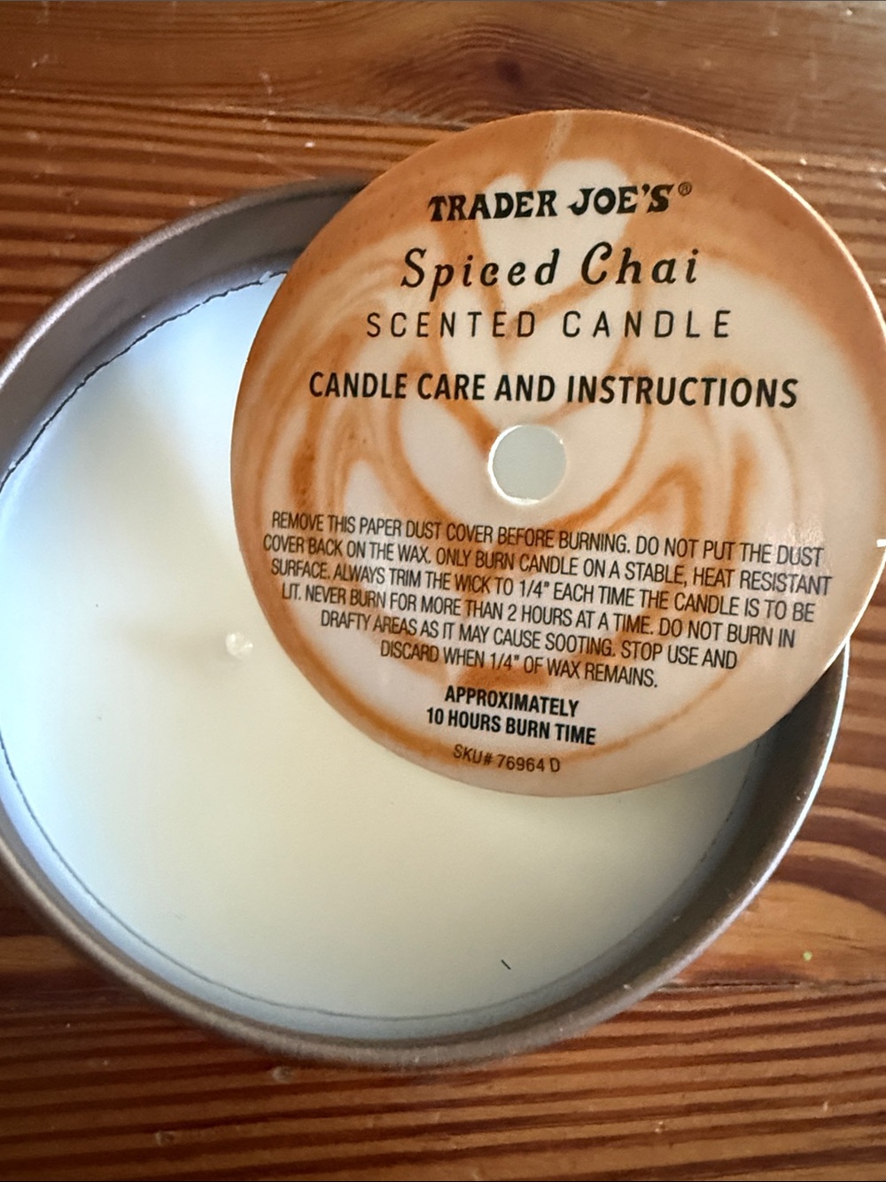 TRADER JOES Spiced Chai Scented Candle - Picture 4 of 4